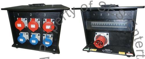 63A/3 in - 3 x 32A/1, 3 x 32A/3 out 63A/3 in - 3 x 32A/1, 3 x 32A/3 out